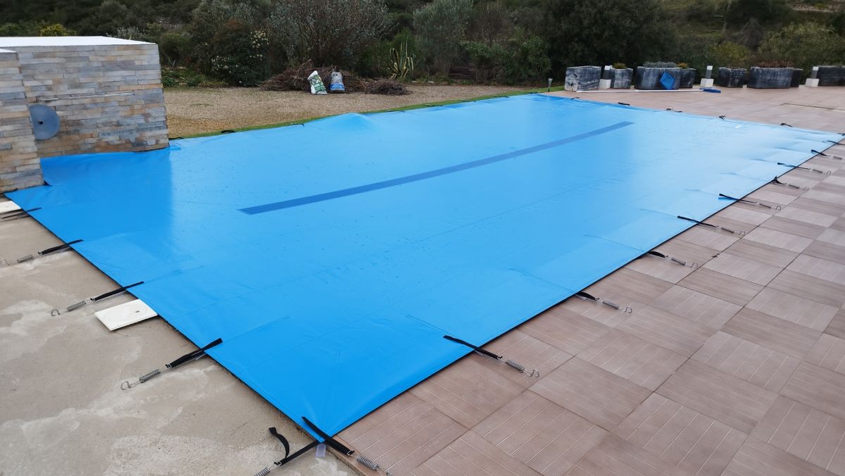 20250211 Bache piscine skin extrem sur mesure 1