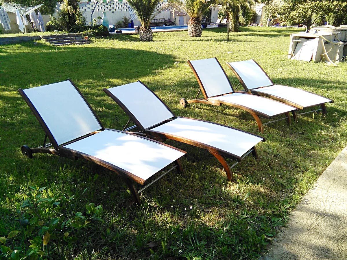 Fauteuils de Designer extérieur réfection des toiles en Batyline Iso Serge Ferrari Restauration meubles jardin transats bois et inox en toile Batyline coloris neige