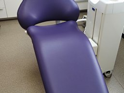 20241108 Sellerie médicale - Réfection d'une table d'auscultation dentaire à Puisserguier (apres)