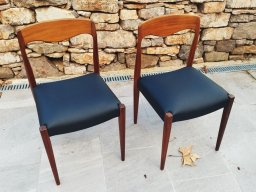 20221012 Tapisserie d'ameublement - Réfection de chaises double en cuir bleu marine (IMG_184440)